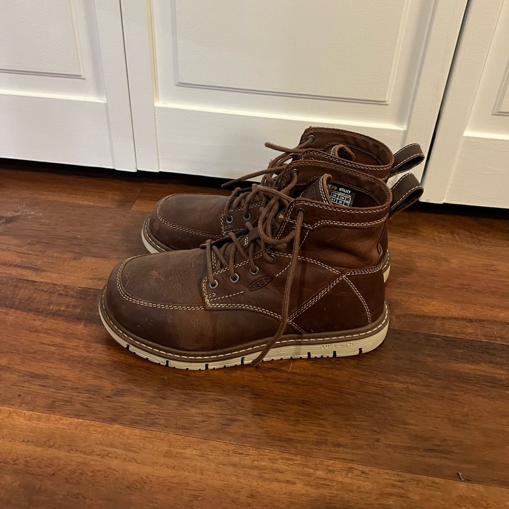 Keen Women’s San Jose boots